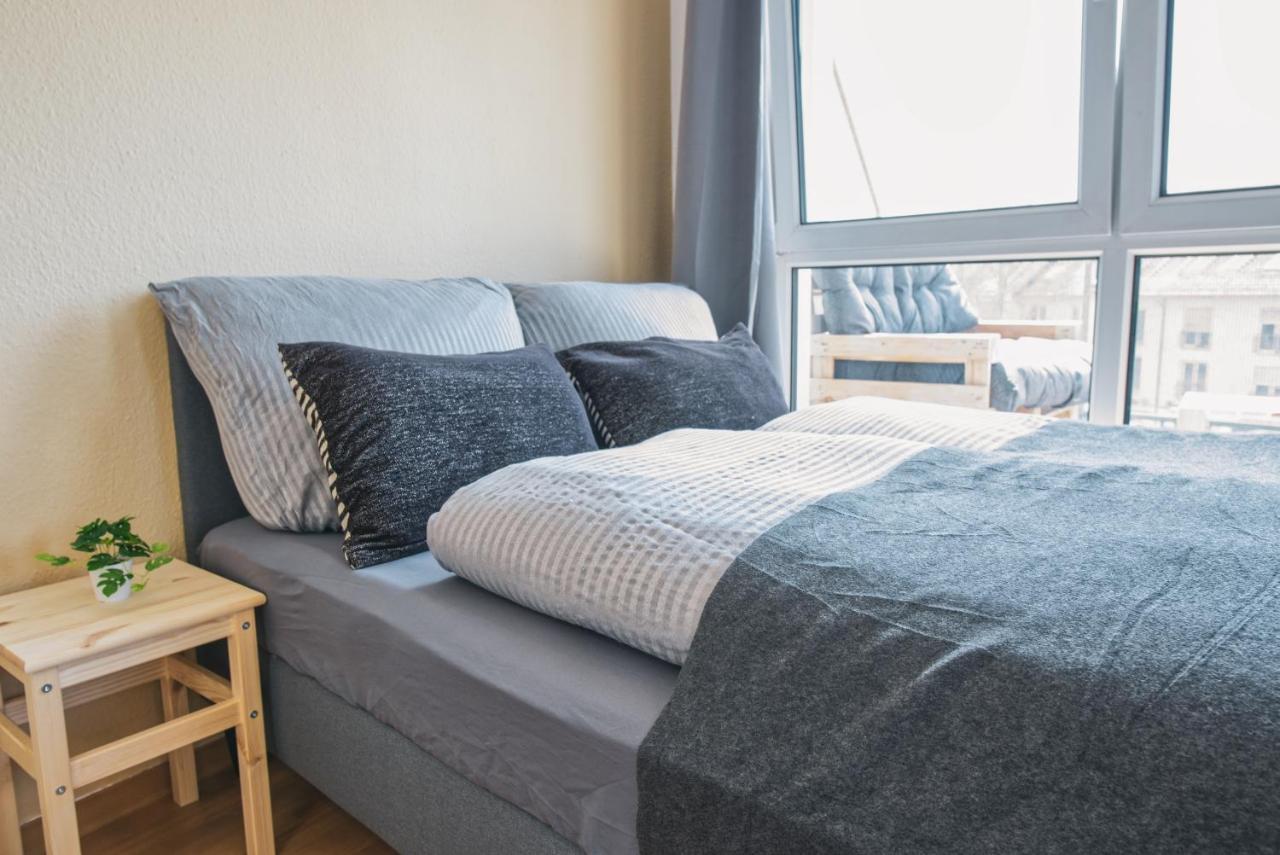 FULL HOUSE Studios - KornhausSupreme Apartment - Balkon, NETFLIX, WiFi Dessau-Rosslau Exterior foto